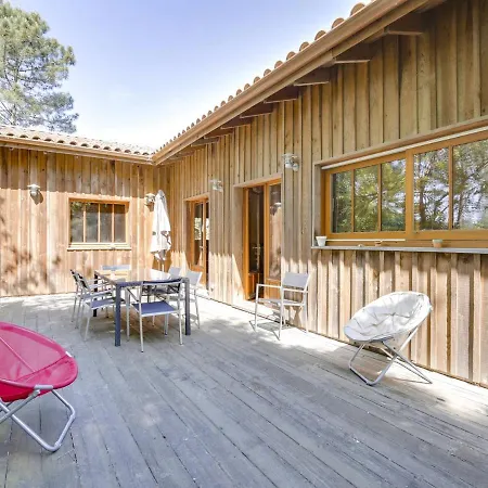 Belle En Bois 6 Personnes Avec Terrasse Et Wi-fi A - Fr-1-521-71